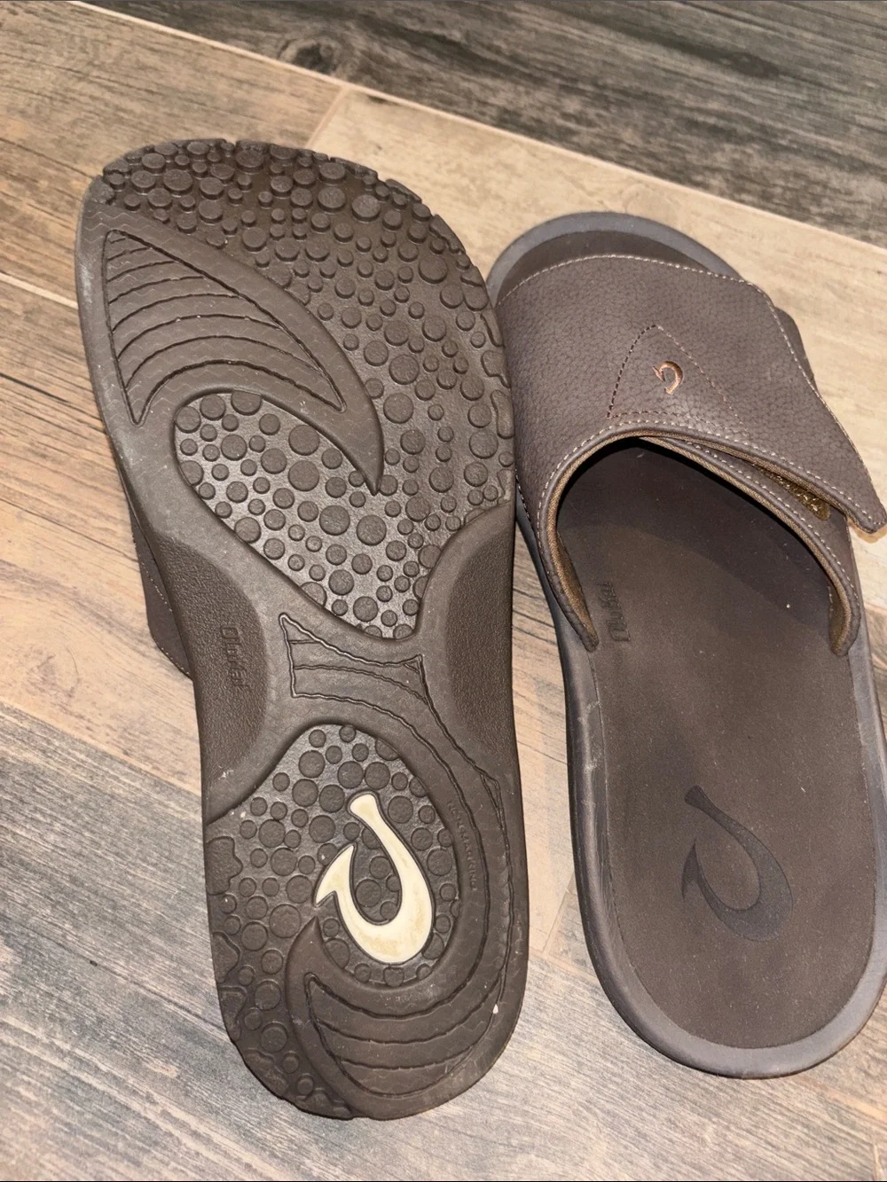 OluKai Men's Brown Slide Sandals with Embossed Logo